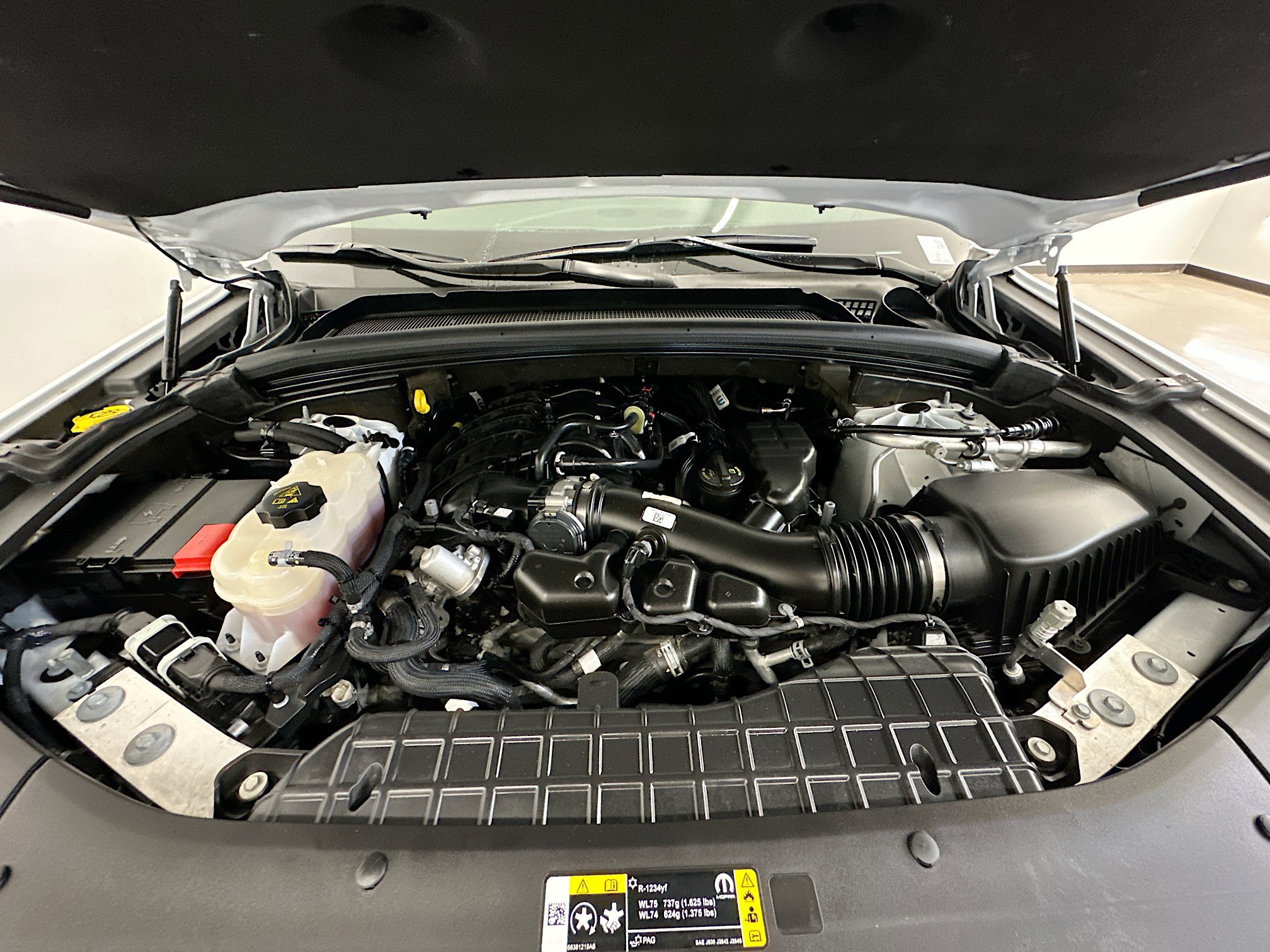 Used 2022 Jeep Grand Cherokee Altitude image 34