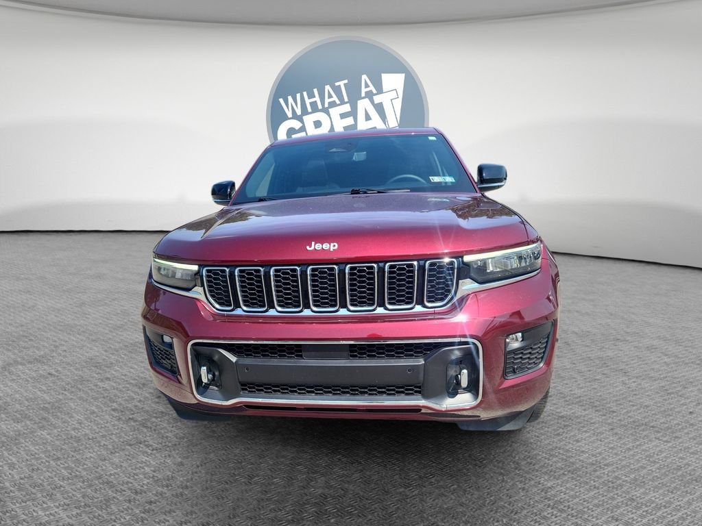 Used 2024 Jeep Grand Cherokee Overland w/ Luxury Tech Group IV AWD/4WD image 9
