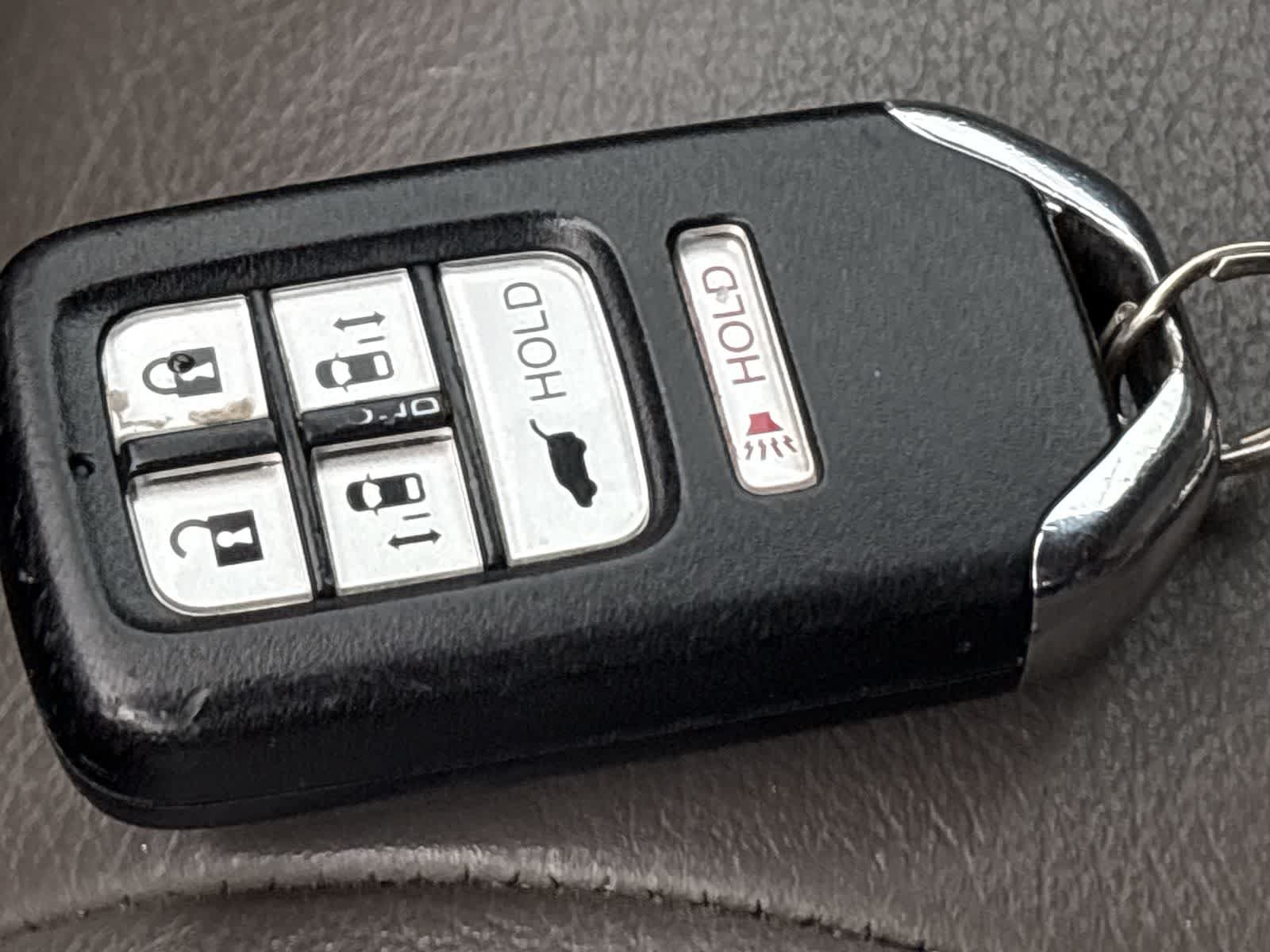 Used 2014 Honda Odyssey Touring Elite image 21