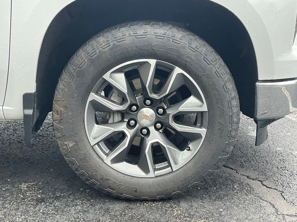 Certified 2024 Chevrolet Silverado 1500 LT image 9