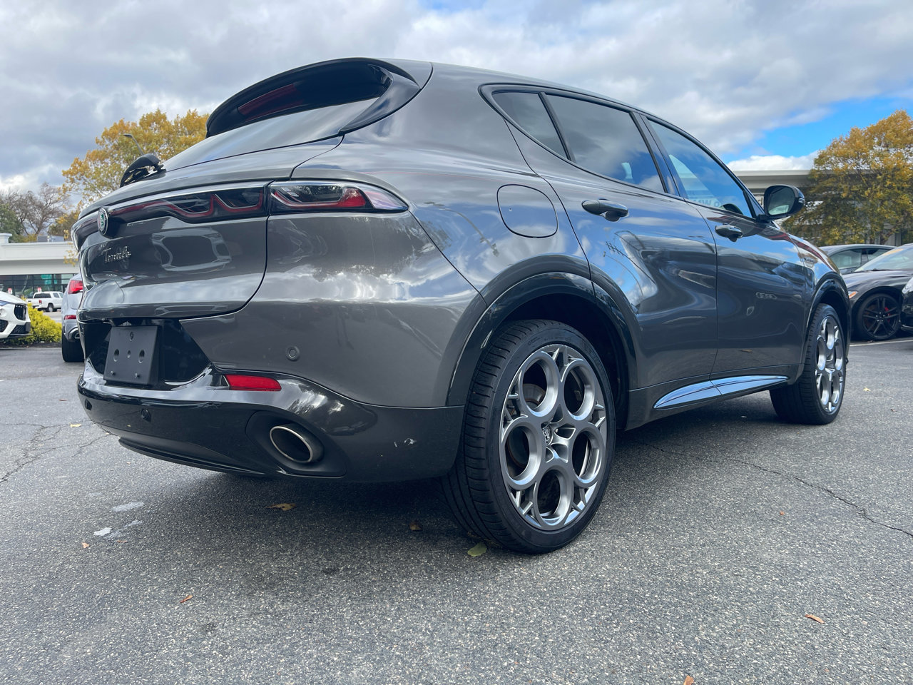 Used 2024 Alfa Romeo Tonale Veloce image 9