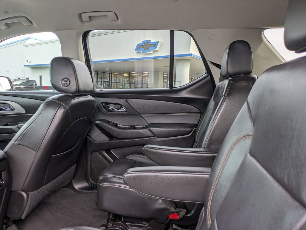 Used 2020 Chevrolet Traverse LT FWD image 18
