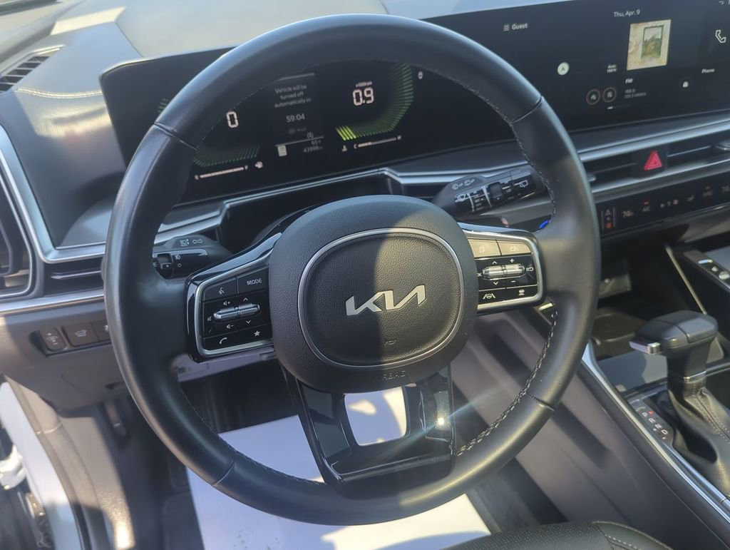 Used 2025 Kia Sorento EX w/ Panoramic Sunroof Package FWD image 21