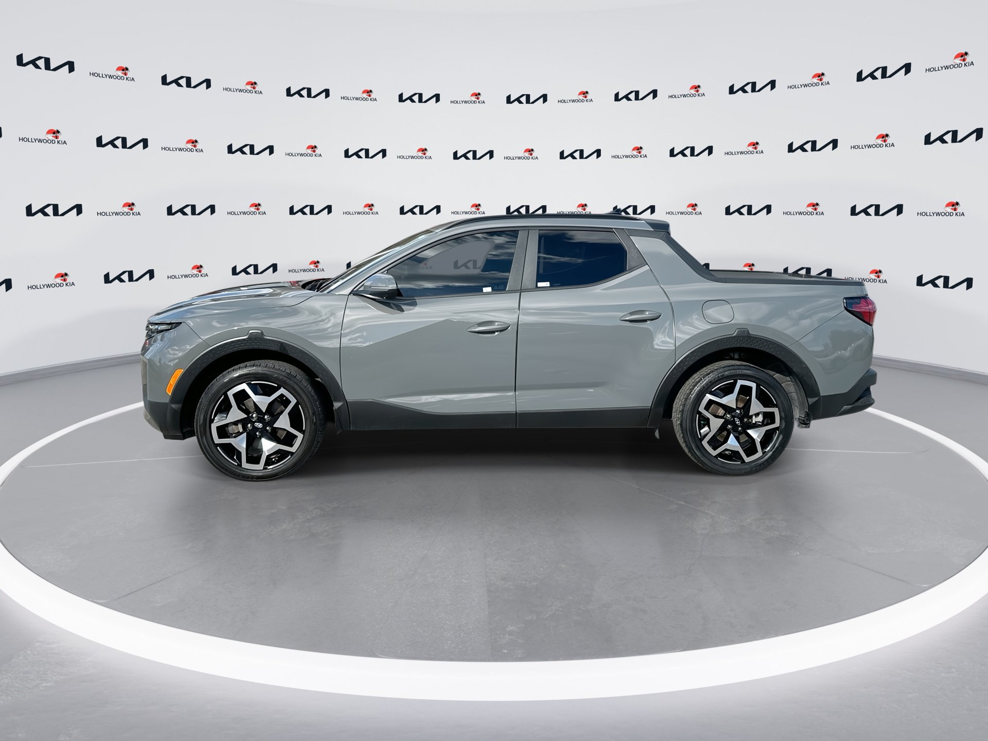 Used 2022 Hyundai Santa Cruz Limited w/ Cargo Package AWD/4WD image 5