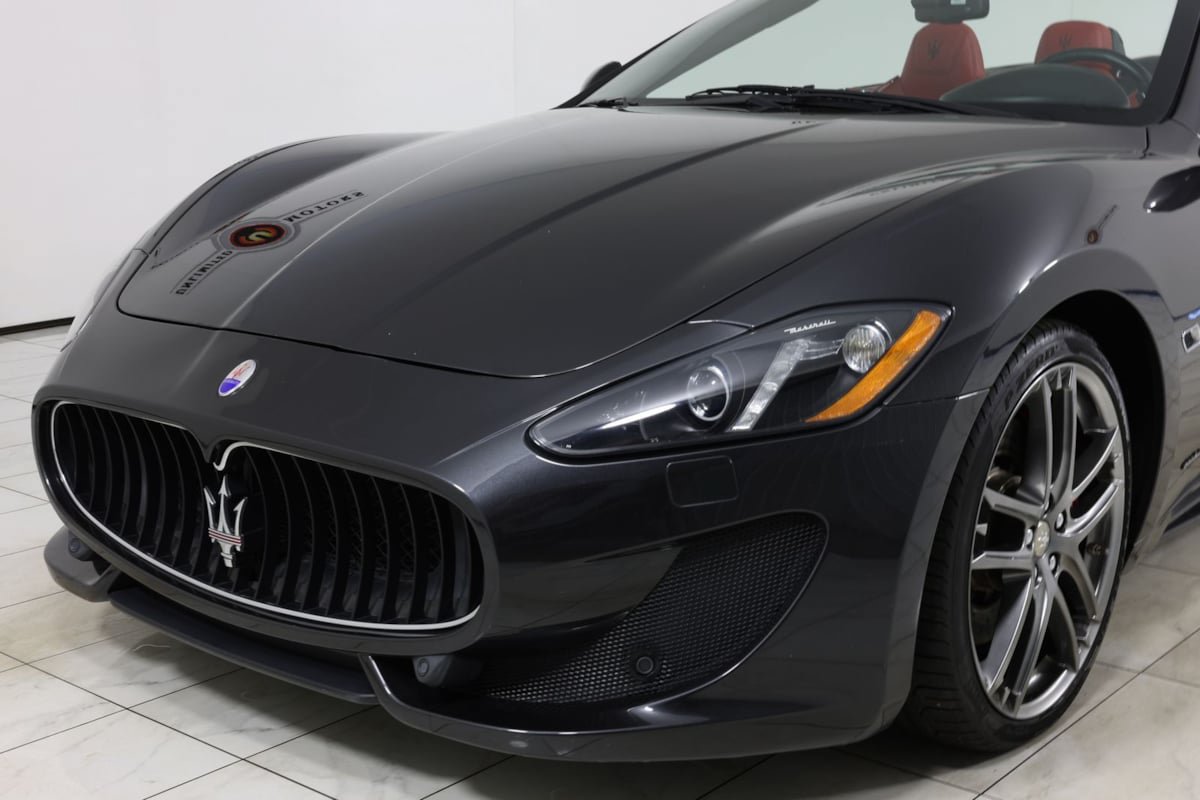 Used 2017 Maserati GranTurismo Sport RWD image 45