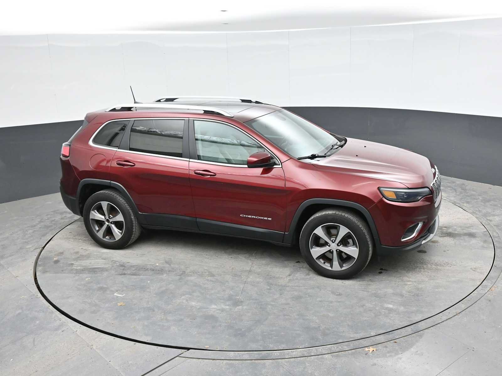 Used 2019 Jeep Cherokee Limited AWD/4WD image 19