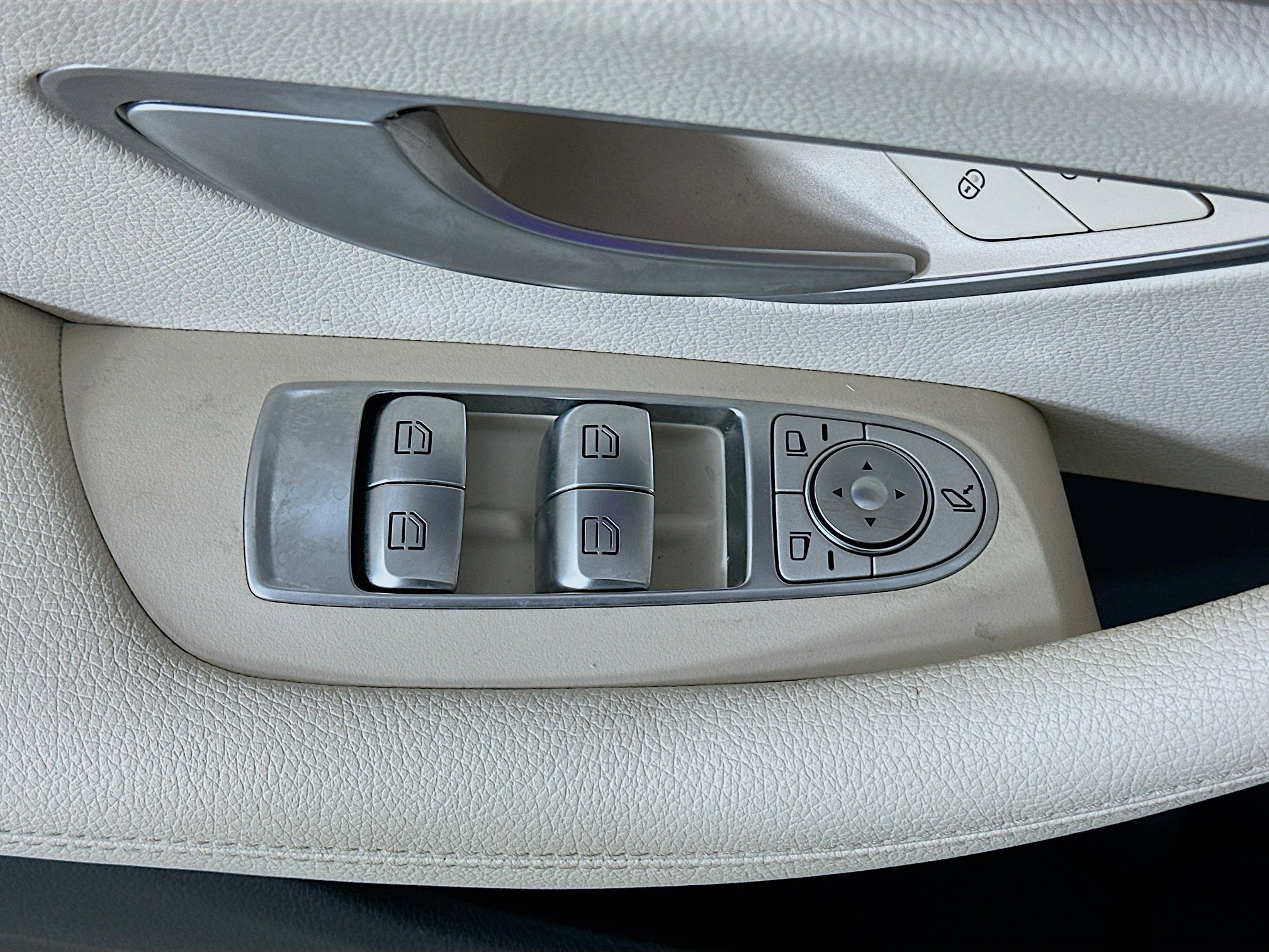 Used 2023 Mercedes-Benz E 450 4MATIC Coupe image 23