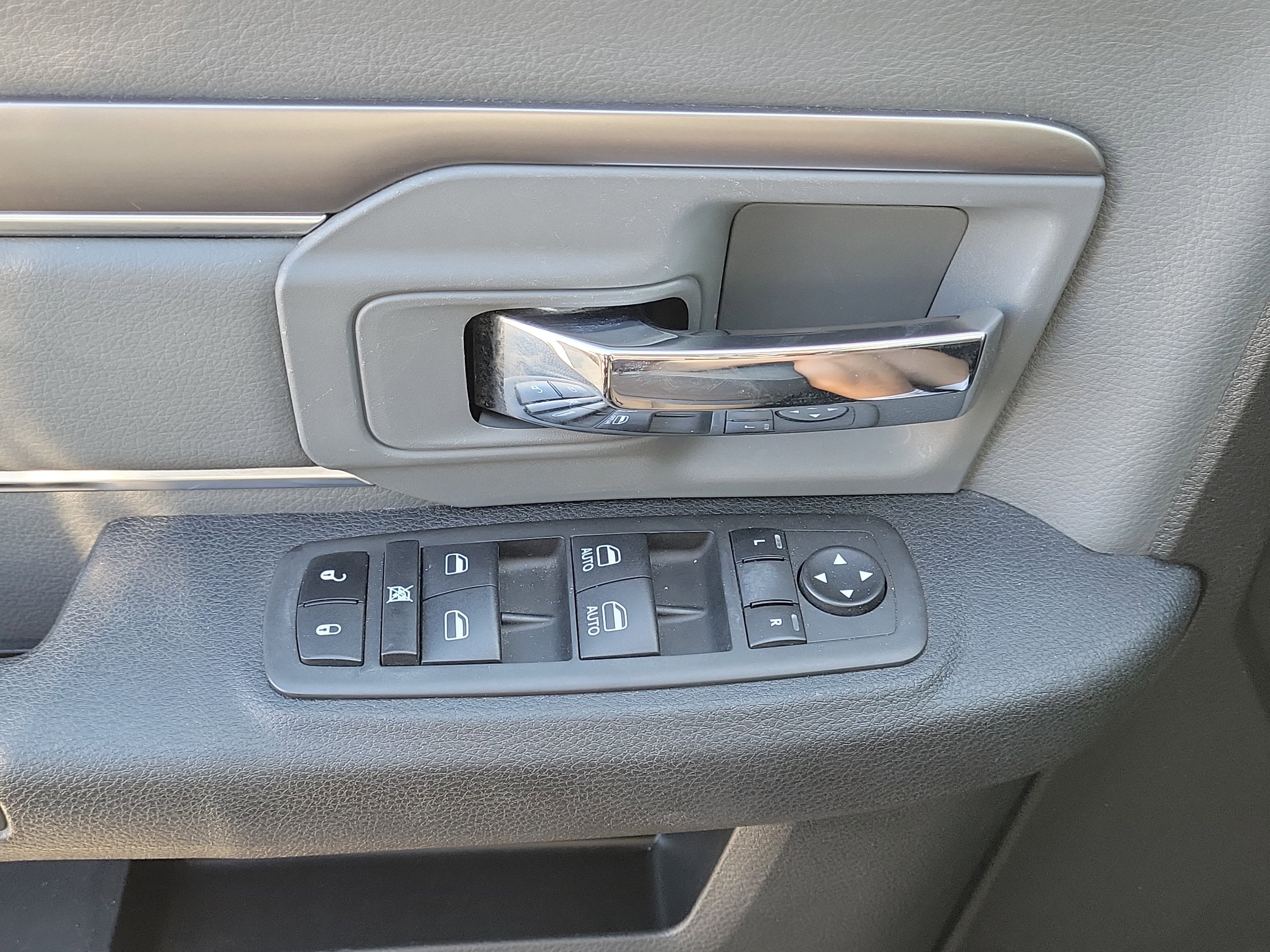 Used 2023 RAM 1500 Classic SLT w/ Trailer & Traction Group image 30