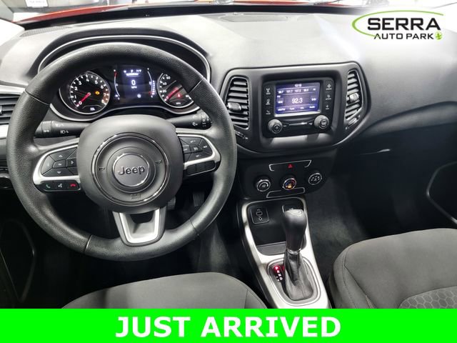 Used 2018 Jeep Compass Sport FWD image 28