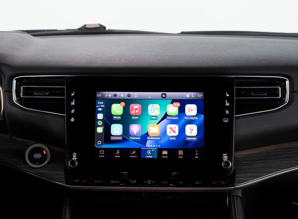 Used 2024 Jeep Wagoneer L Series III w/ Flexible Seating Group image 37