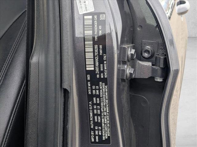 Used 2020 Alfa Romeo Giulia image 22