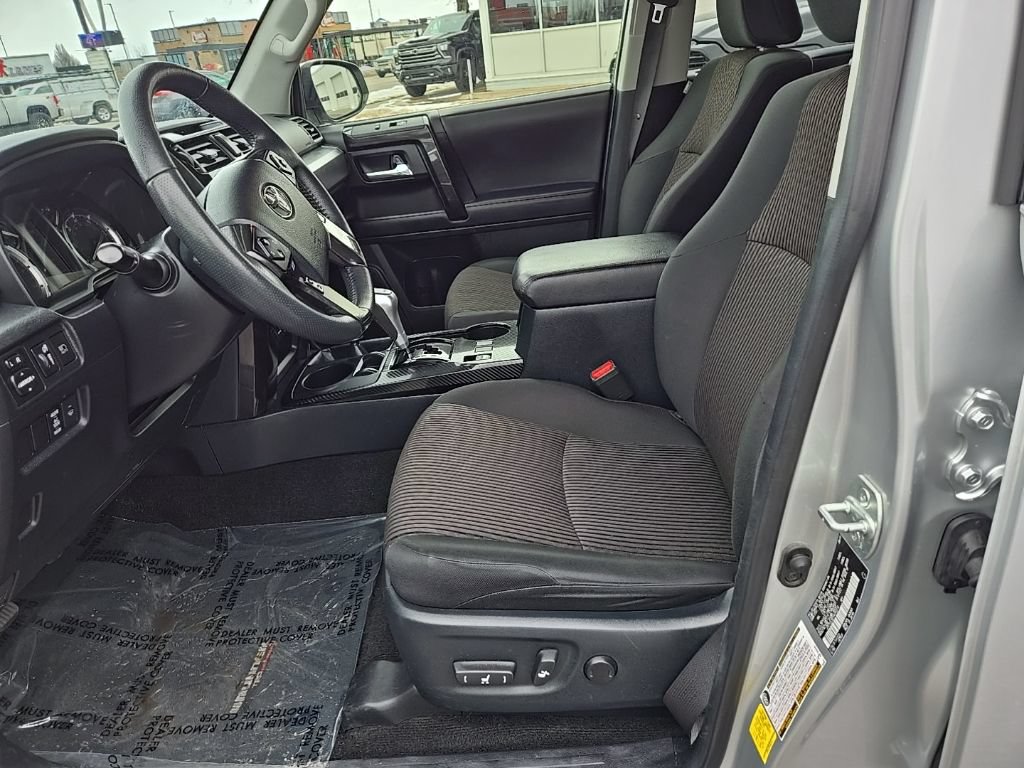 Used 2023 Toyota 4Runner TRD Off-Road AWD/4WD image 12