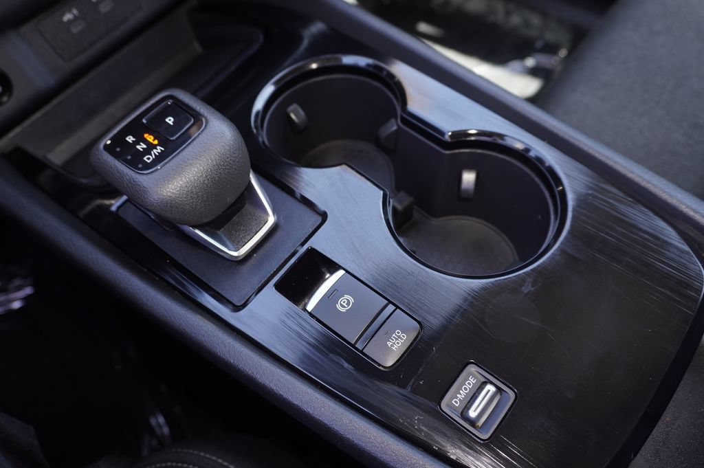 Used 2024 Nissan Rogue SV FWD image 20