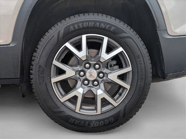 Used 2022 GMC Acadia SLE image 22