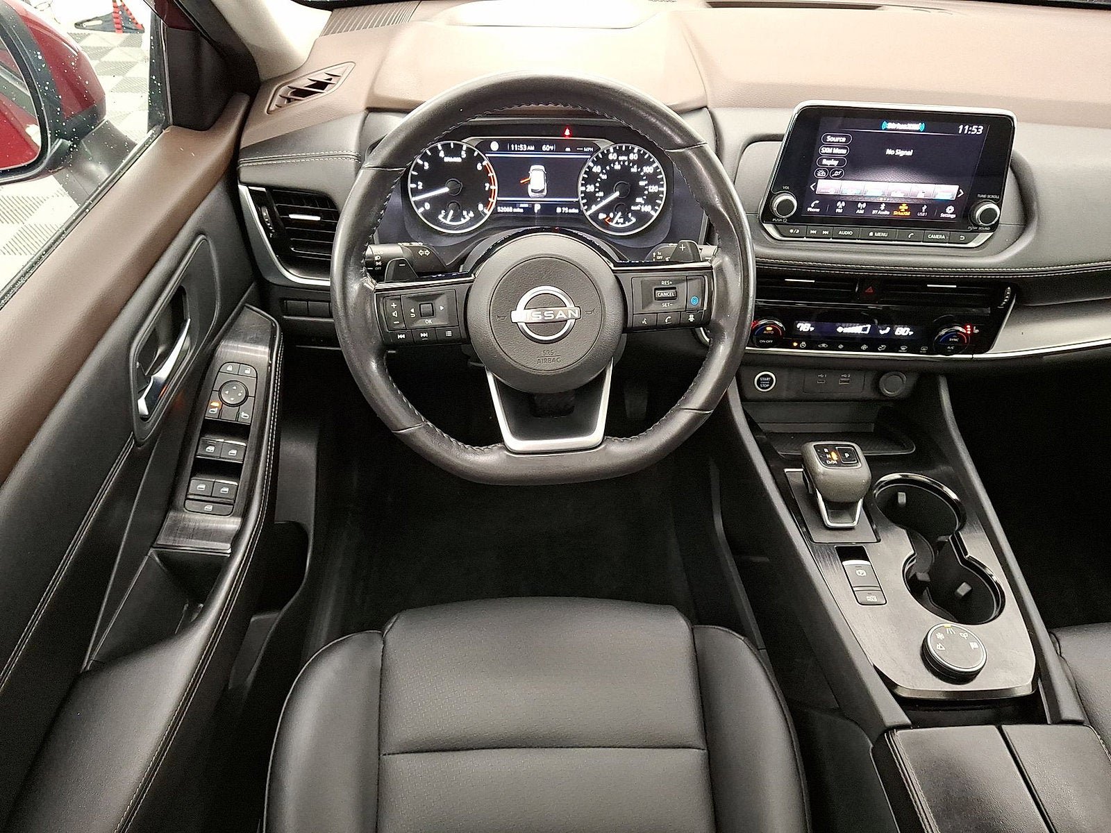 Used 2023 Nissan Rogue SV w/ SV Premium Package image 21