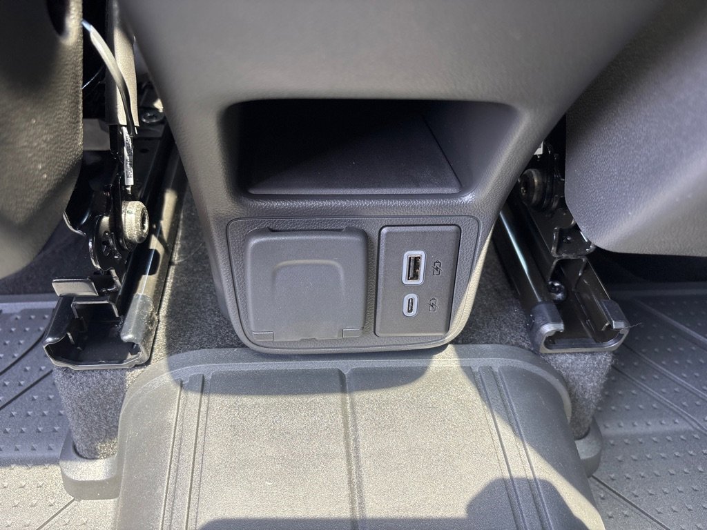 Used 2025 Chevrolet TrailBlazer RS w/ Convenience Package image 17