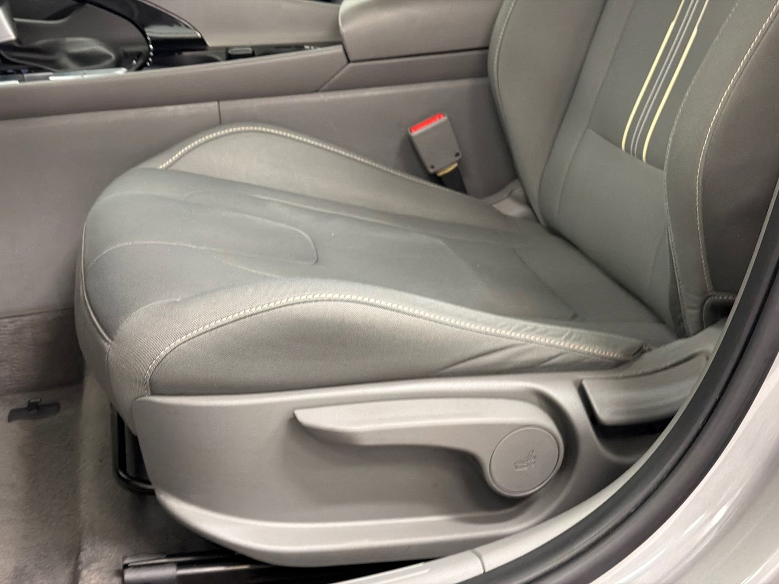 Used 2023 Hyundai Elantra SEL w/ Convenience Package FWD image 13