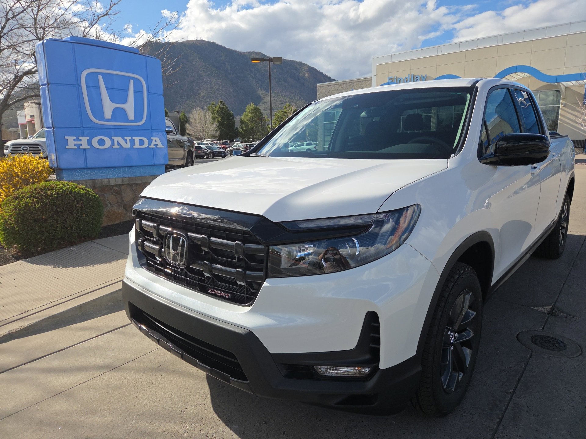New 2025 Honda Ridgeline Sport