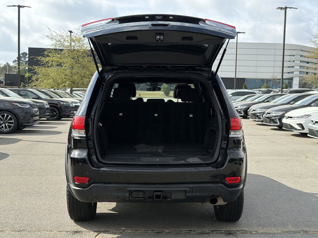 Used 2020 Jeep Grand Cherokee Laredo image 14