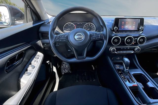 Certified 2025 Nissan Sentra S FWD image 8