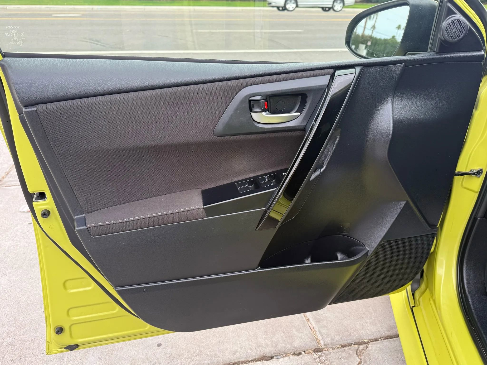 Used 2018 Toyota Corolla iM image 16