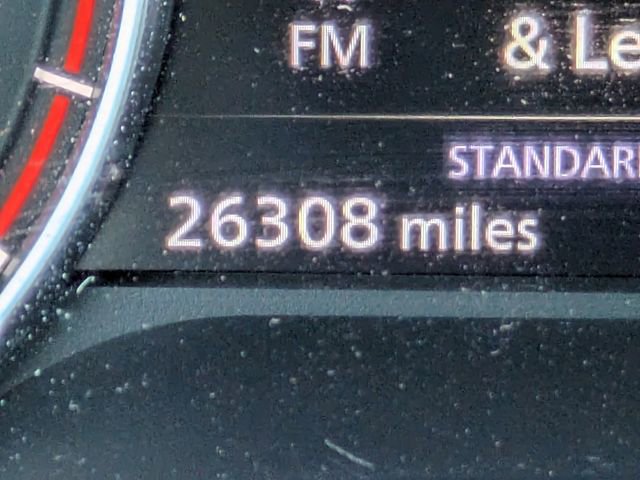 Used 2023 Nissan Rogue SV image 29