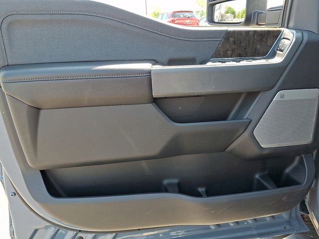 Used 2023 Ford F250 Lariat w/ Sport Appearance Package image 12