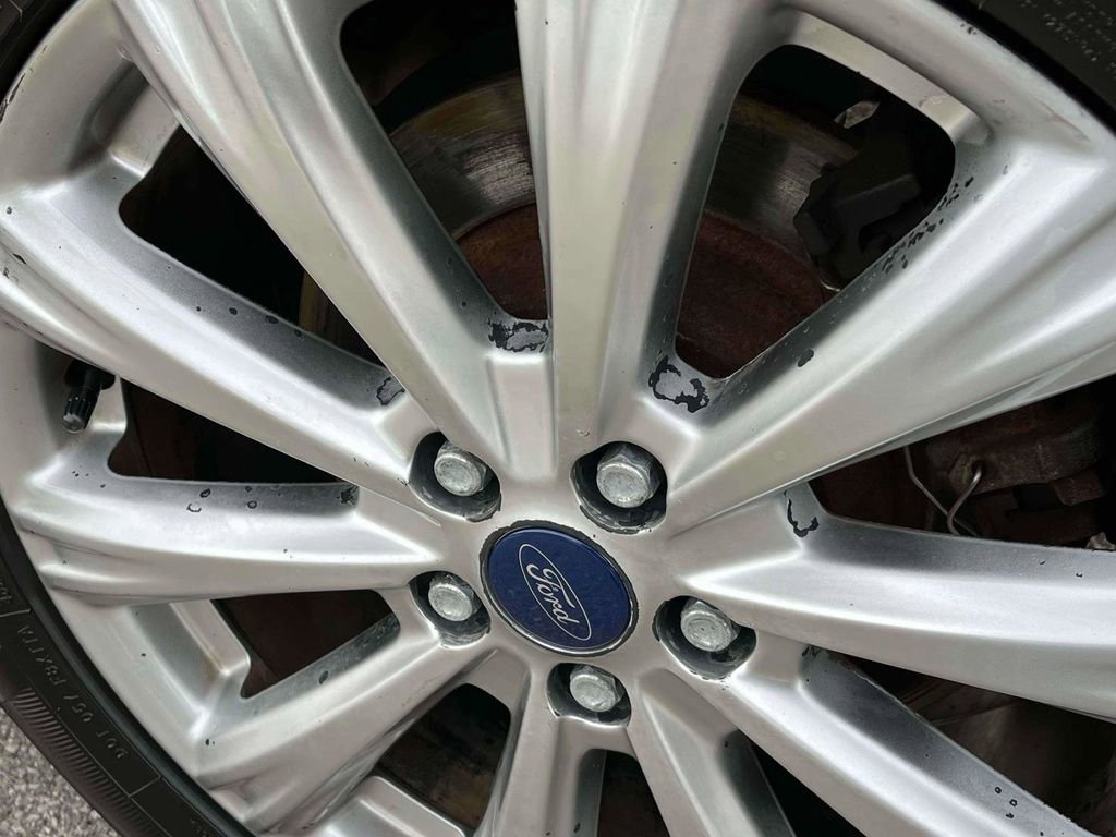 Used 2017 Ford Escape Titanium image 41