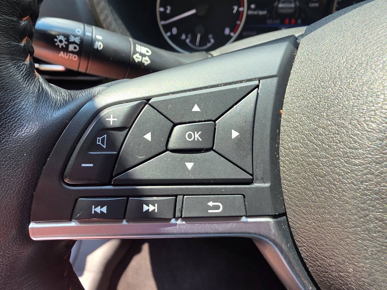 Used 2021 Nissan Sentra SR w/ SR Premium Package FWD image 19