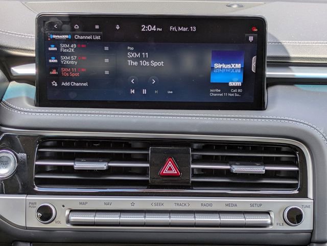 Used 2025 Genesis G70 2.5T image 17