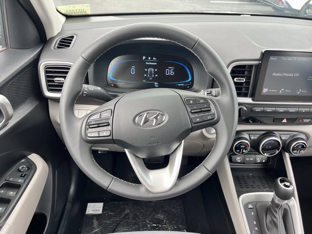 New 2026 Hyundai Venue SEL FWD image 8