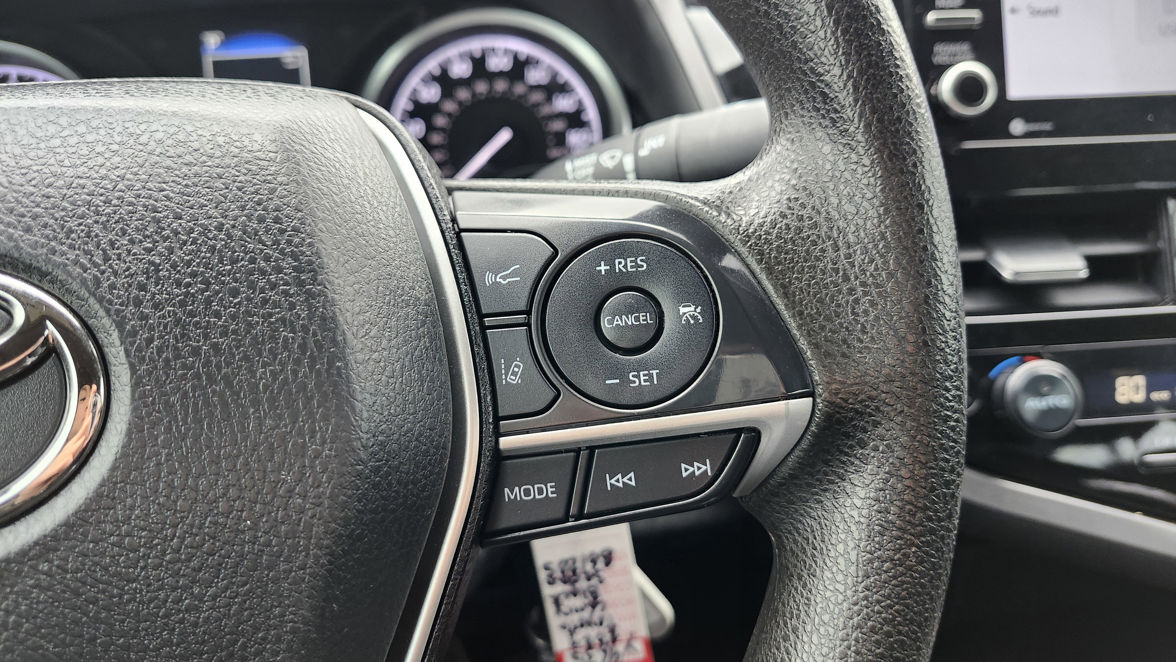 Used 2024 Toyota Camry LE image 31