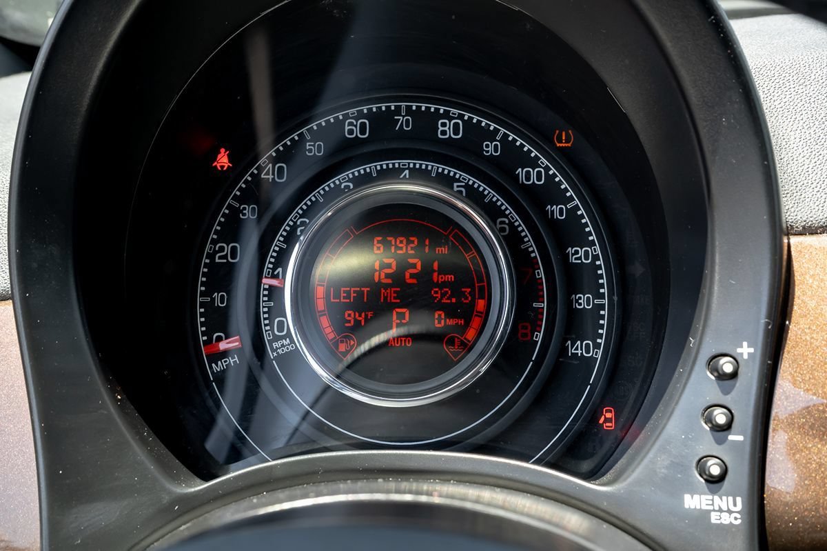 Used 2012 FIAT 500 Sport w/ Safety & Sound Pkg FWD image 17