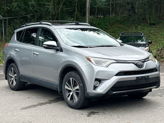 Used 2017 Toyota RAV4 XLE w/ Plus Special Value Package AWD/4WD image 21