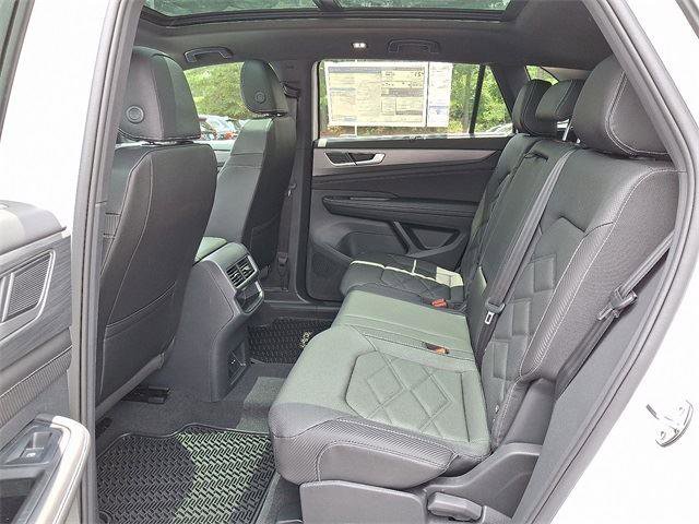 New 2025 Volkswagen Atlas Cross Sport SE image 8