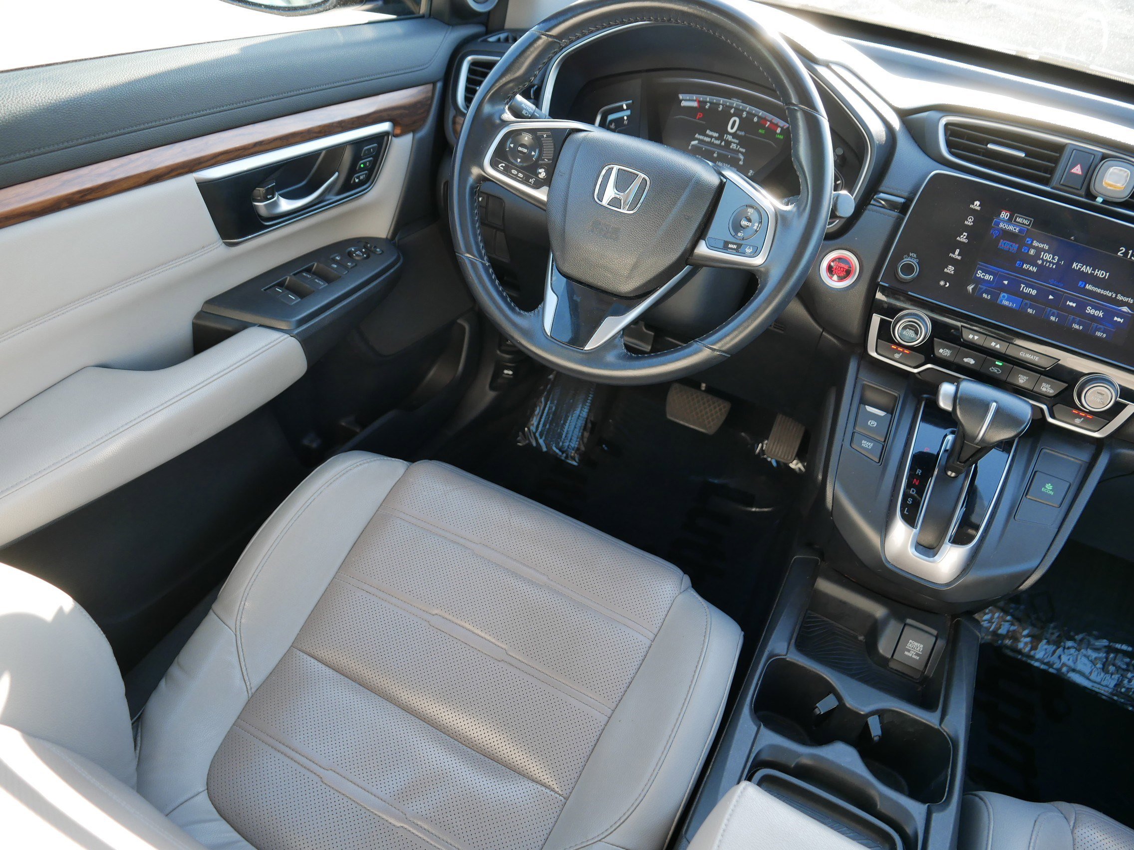 Used 2017 Honda CR-V Touring image 9