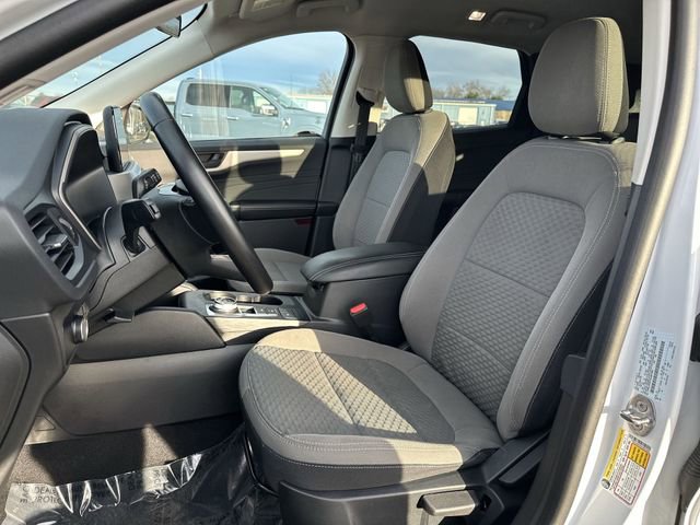 Used 2022 Ford Escape SE w/ SE Sport Appearance Package image 15
