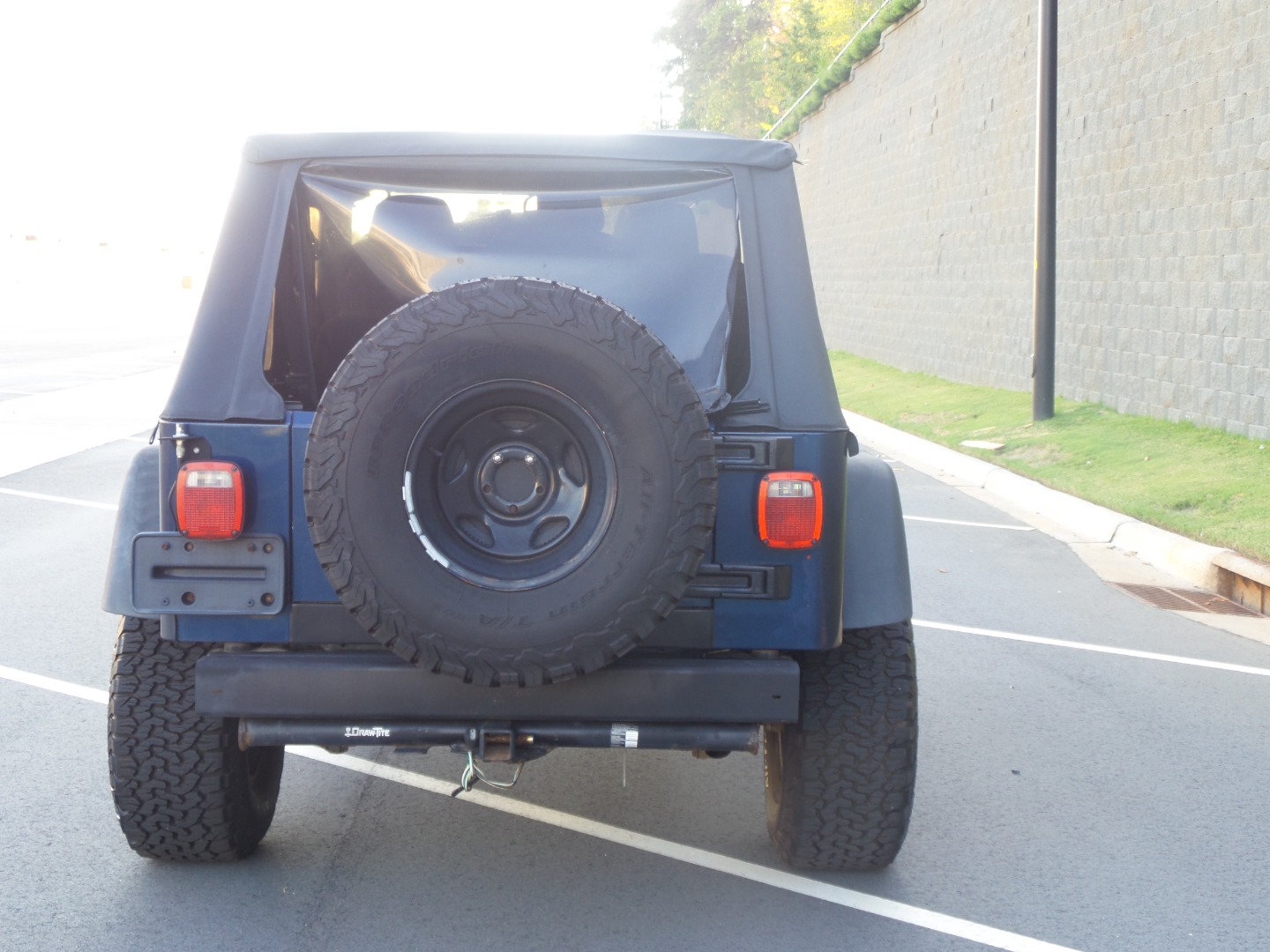 Used 2005 Jeep Wrangler Unlimited w/ Security Group AWD/4WD image 49
