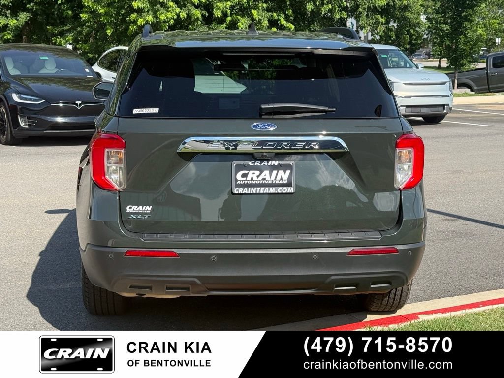 Used 2023 Ford Explorer XLT RWD image 6