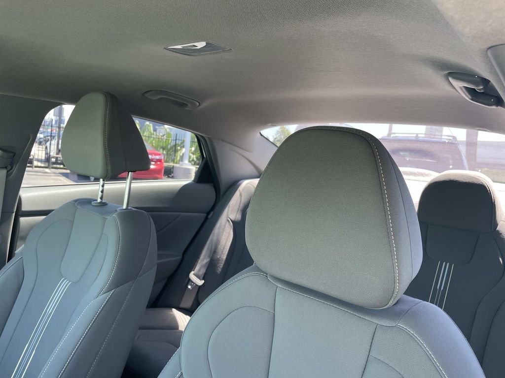 Certified 2024 Hyundai Elantra SEL FWD image 23