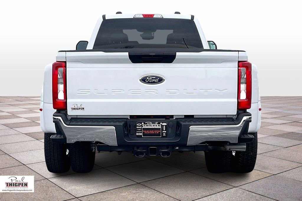 New 2026 Ford F350 XLT w/ FX4 Off-Road Package AWD/4WD image 4