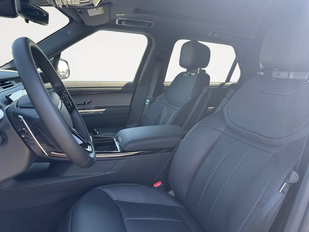 New 2026 Land Rover Range Rover Sport Dynamic SE AWD/4WD image 9
