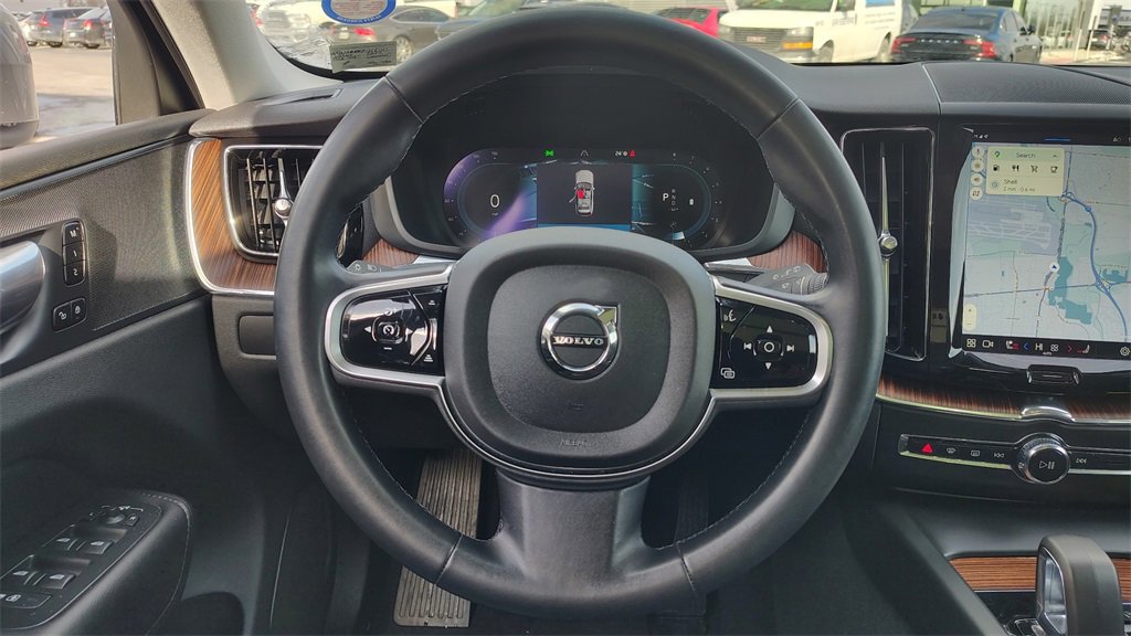Certified 2023 Volvo XC60 B5 Plus w/ Climate Package image 11
