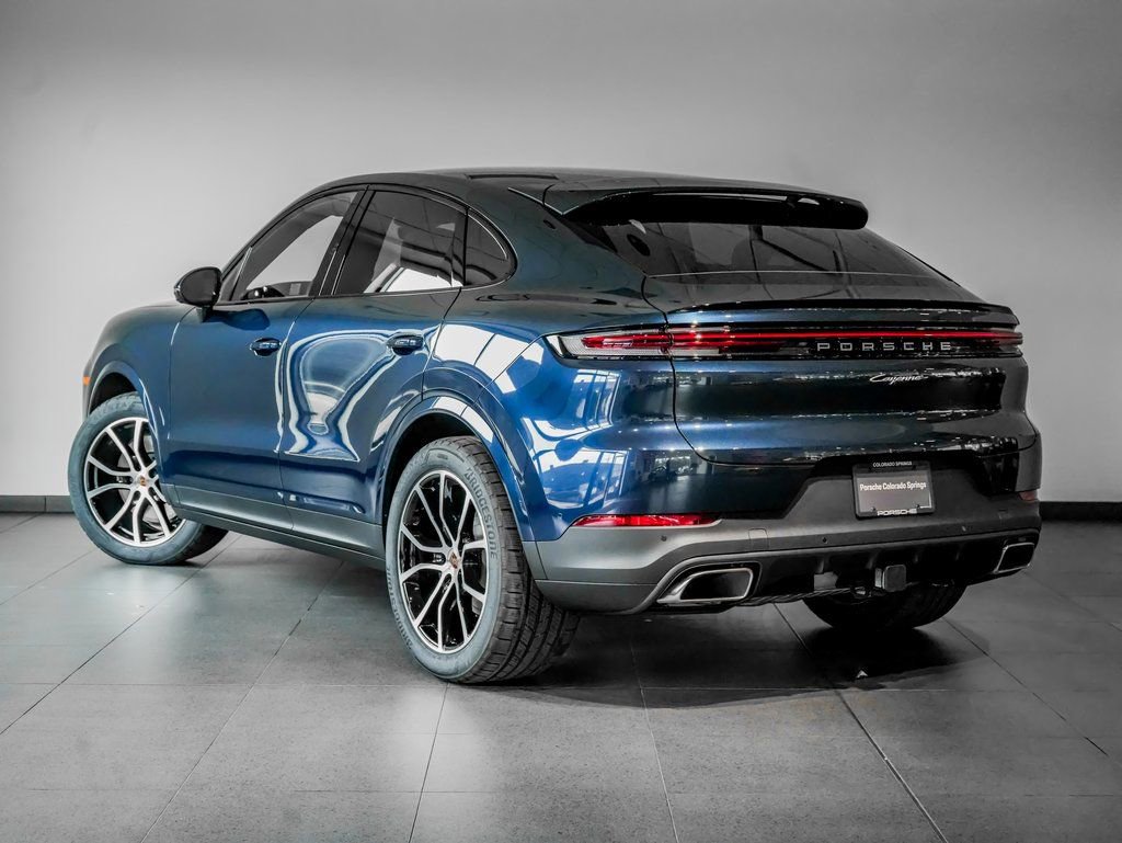 New 2026 Porsche Cayenne Coupe AWD/4WD image 3