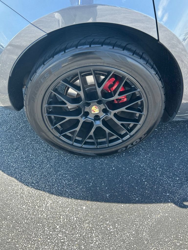 Used 2017 Porsche Macan GTS AWD/4WD image 19