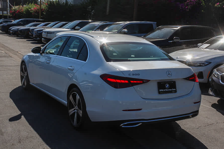 Used 2025 Mercedes-Benz C 300 Sedan image 11