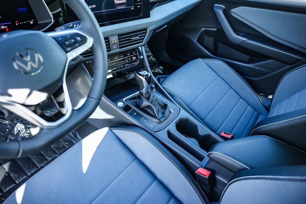 New 2026 Volkswagen Jetta SE image 32