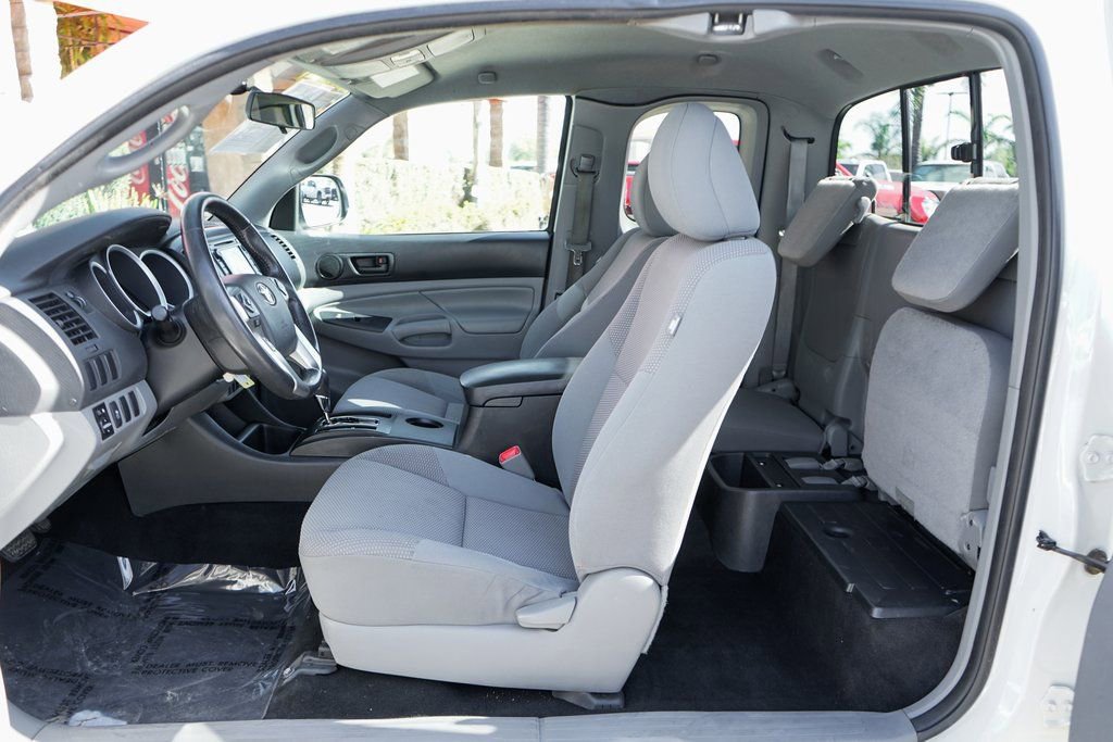 Used 2014 Toyota Tacoma 2WD Access Cab w/ Convenience Package image 18