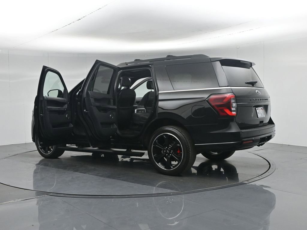 Certified 2023 Ford Expedition Limited image 35