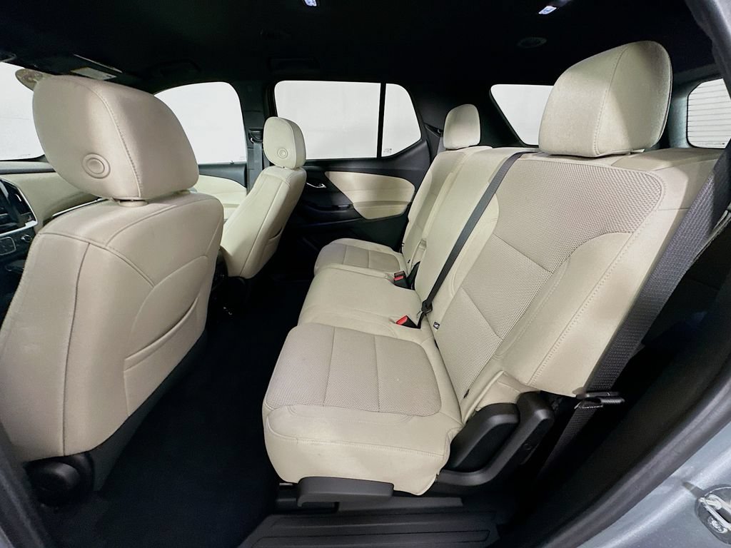 Used 2023 Chevrolet Traverse LS w/ Safety Package FWD image 31